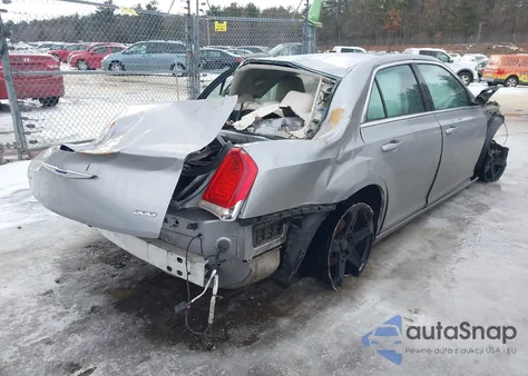 2015 Chrysler 300 Limited z USA, uszkodzony, nr VIN 2C3CCARG6FH873335